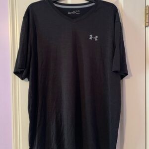 Under Armour Men's Charcoal V-Neck Tee